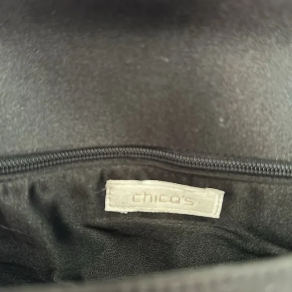 CLUTCH Black and Gold Embellished Clutch with or without chain. - Picture 6 of 6